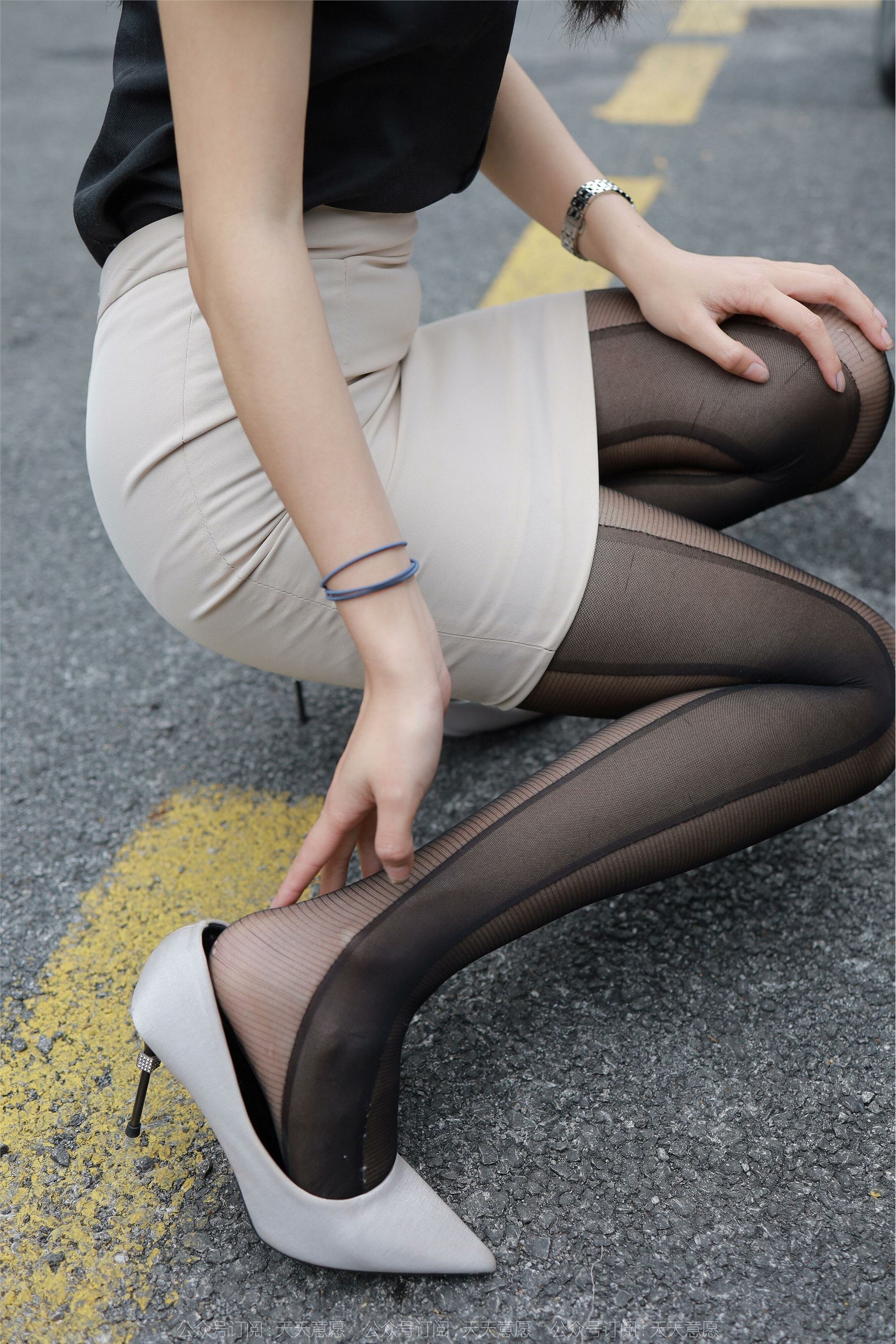 IESS异思趣向  2022.05.23 丝享家 1096：婉萍《黑丝女司机》